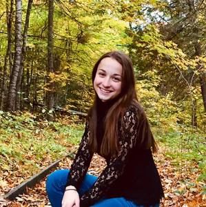 Meet your Posher, Anne-gabrielle